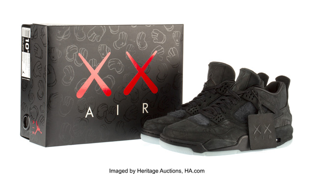 achterlijk persoon Banzai Snor KAWS X Nike - Artworks for Sale & More | Artsy