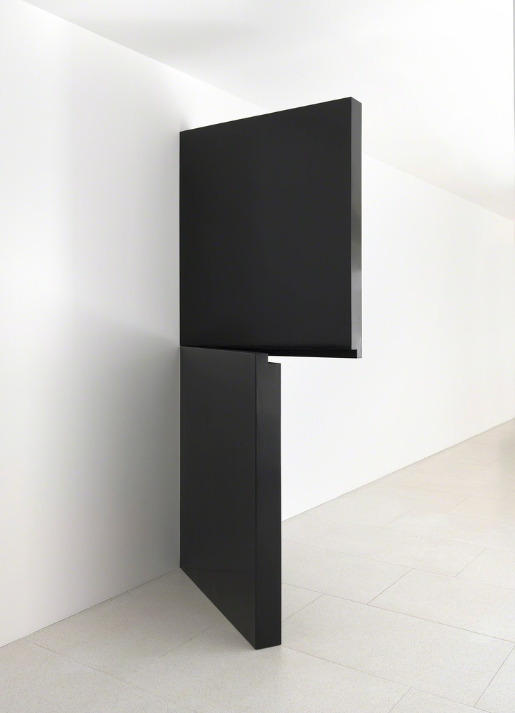 Robert Therrien April 14 - May 30, 2015 © Robert Therrien. Courtesy of the artist and Gagosian Gallery. Photography by Mike Bruce. Robert Therrien April 14 - May 30, 2015 © Robert Therrien. Courtesy of the artist and Gagosian Gallery. Photography by Mike Bruce.