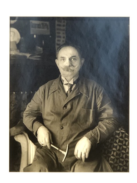August Sander, ‘Upholsterer & theatre decorator’, 1929, Anders Wahlstedt Fine Art