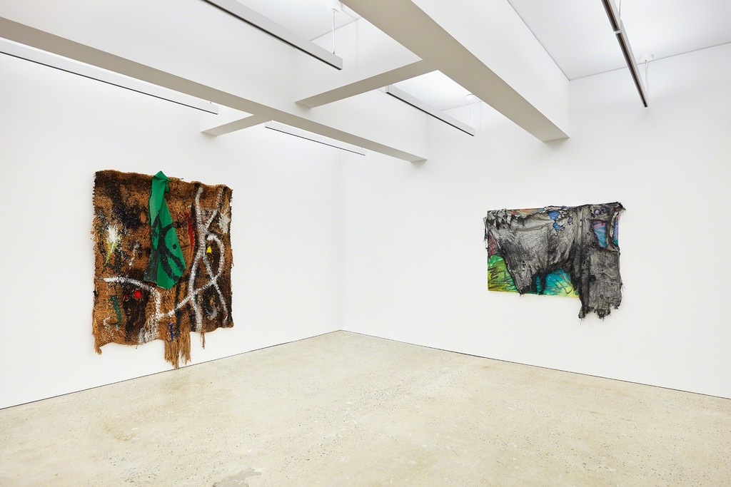 © 2018, Successió Miró/Artists Rights Society (ARS), New York
© David Hammons
Installation view, Nahmad Contemporary, Photographs by Tom Powel Imaging © 2018, Successió Miró/Artists Rights Society (ARS), New York
© David Hammons
Installation view, Nahmad Contemporary, Photographs by Tom Powel Imaging