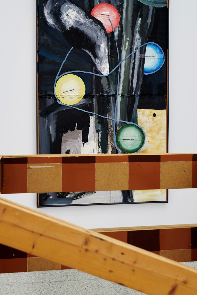Ausstellungsansicht / Exhibition view
Klassentreffen. Werke aus der Sammlung Gaby und Wilhelm Schürmann / Class Reunion. Works from the Gaby and Wilhelm Schürmann Collection, 23.6.–11.11.2018, mumok Museum moderner Kunst Stiftung Ludwig Wien
Photo: Christian Benesch, © mumok
Ausstellungsansicht / Exhibition view
Klassentreffen. Werke aus der Sammlung Gaby und Wilhelm Schürmann / Class Reunion. Works from the Gaby and Wilhelm Schürmann Collection, 23.6.–11.11.2018, mumok Museum moderner Kunst Stiftung Ludwig Wien
Photo: Christian Benesch, © mumok