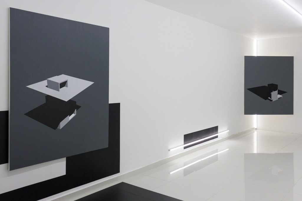 Left to right: Alberto Lezaca — Vibraciones improbables (2015) / Vibraciones improbables (2016) / Vibraciones improbables (2015) Left to right: Alberto Lezaca — Vibraciones improbables (2015) / Vibraciones improbables (2016) / Vibraciones improbables (2015)