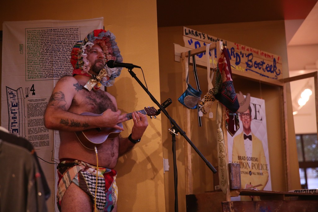 Larry Krone performance at projects+gallery on September 10th, 2015 Larry Krone performance at projects+gallery on September 10th, 2015
