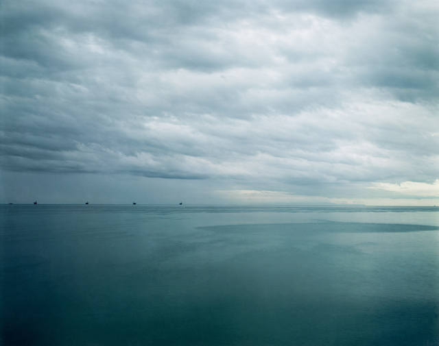 アート・デザイン・音楽 Richard Misrach on the beach Richard Misrach: On The Beach | Fraenkel Gallery