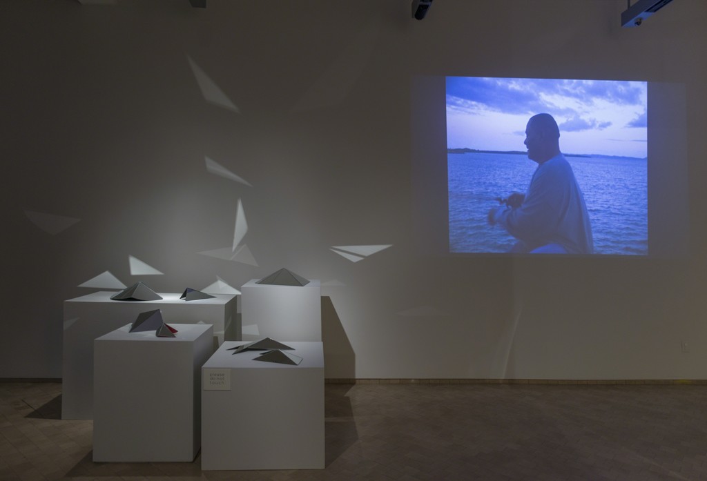 Beatriz Santiago Muñoz: A Universe of Fragile Mirrors. Adam Reich. Courtesy of El Museo del Barrio, 2016. Beatriz Santiago Muñoz: A Universe of Fragile Mirrors. Adam Reich. Courtesy of El Museo del Barrio, 2016.