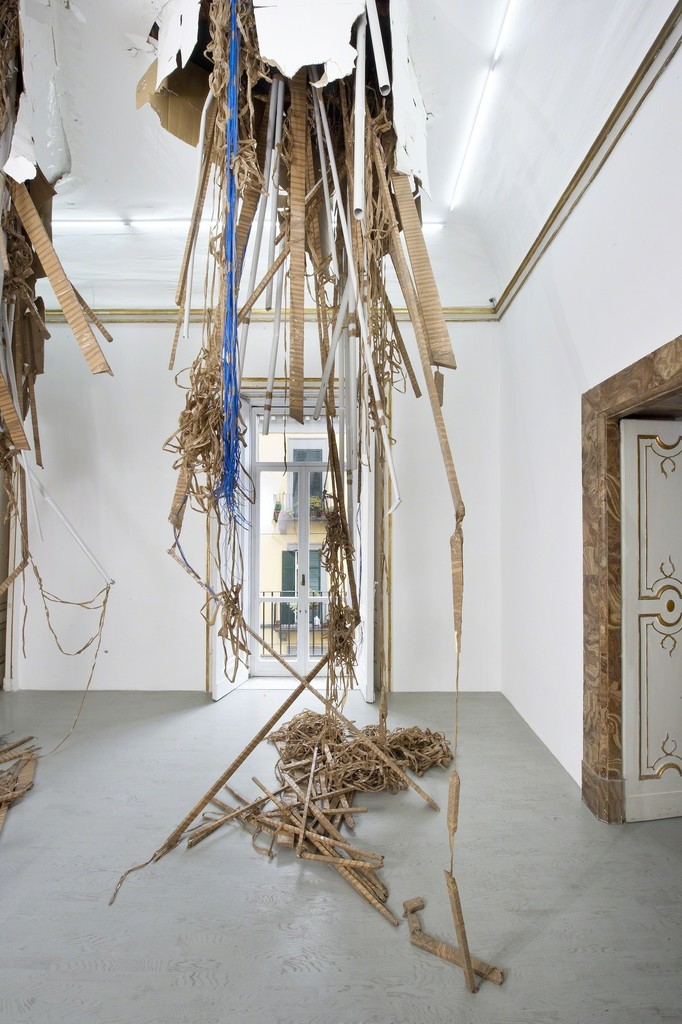 Thomas Hirschhorn - break-through - partial view of the exhibition - April 2013 - Galleria Alfonso Artiaco, Napoli Thomas Hirschhorn - break-through - partial view of the exhibition - April 2013 - Galleria Alfonso Artiaco, Napoli