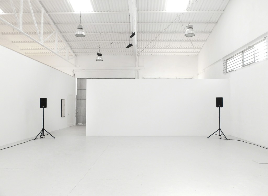 "Suede" by Ian Waelder (2016) Part of the installation views. "Suede" by Ian Waelder (2016) Part of the installation views.