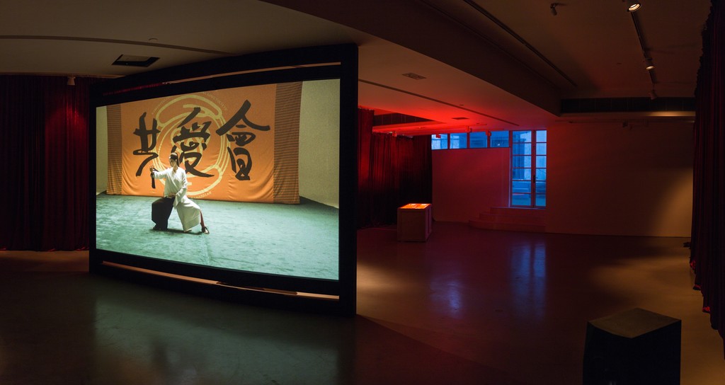 Duilian (2016) installation view, Wu Tsang. Courtesy of the artist and Spring Workshop, Hong Kong. Photo: MC Duilian (2016) installation view, Wu Tsang. Courtesy of the artist and Spring Workshop, Hong Kong. Photo: MC