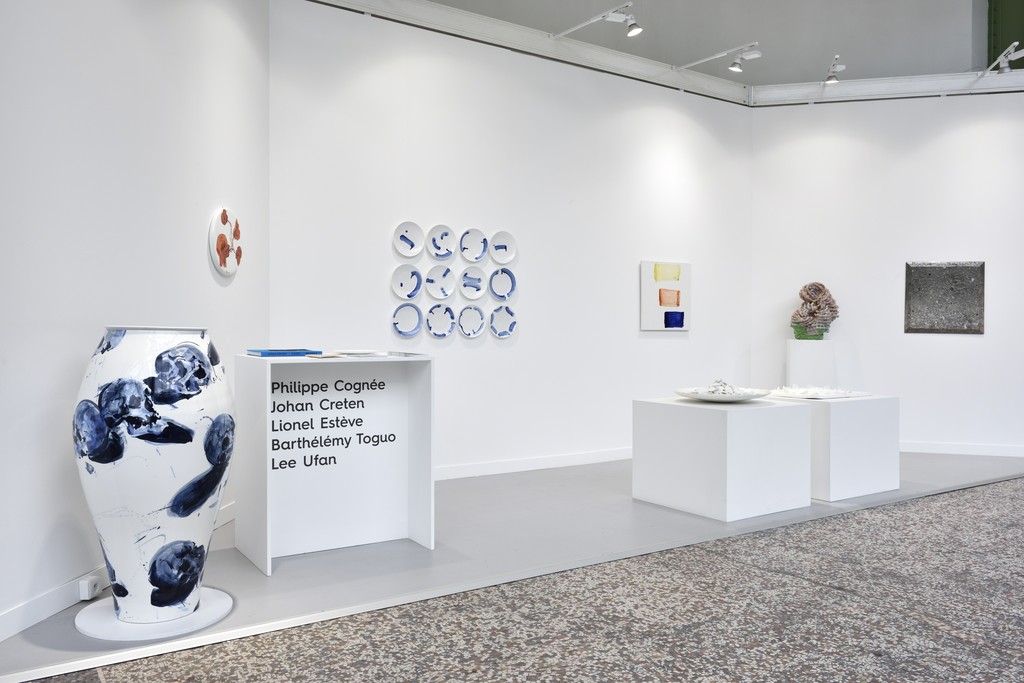 Sèvres at FIAC 2017 - booth 0.D30
photo : Rebecca Fanuele Sèvres at FIAC 2017 - booth 0.D30
photo : Rebecca Fanuele