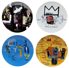 Set of 4 plates