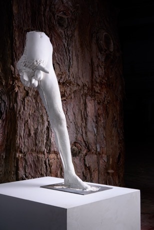 Aron Demetz, ‘Der Hinweis’, 2018, Galleria Doris Ghetta