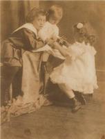 Trois enfants