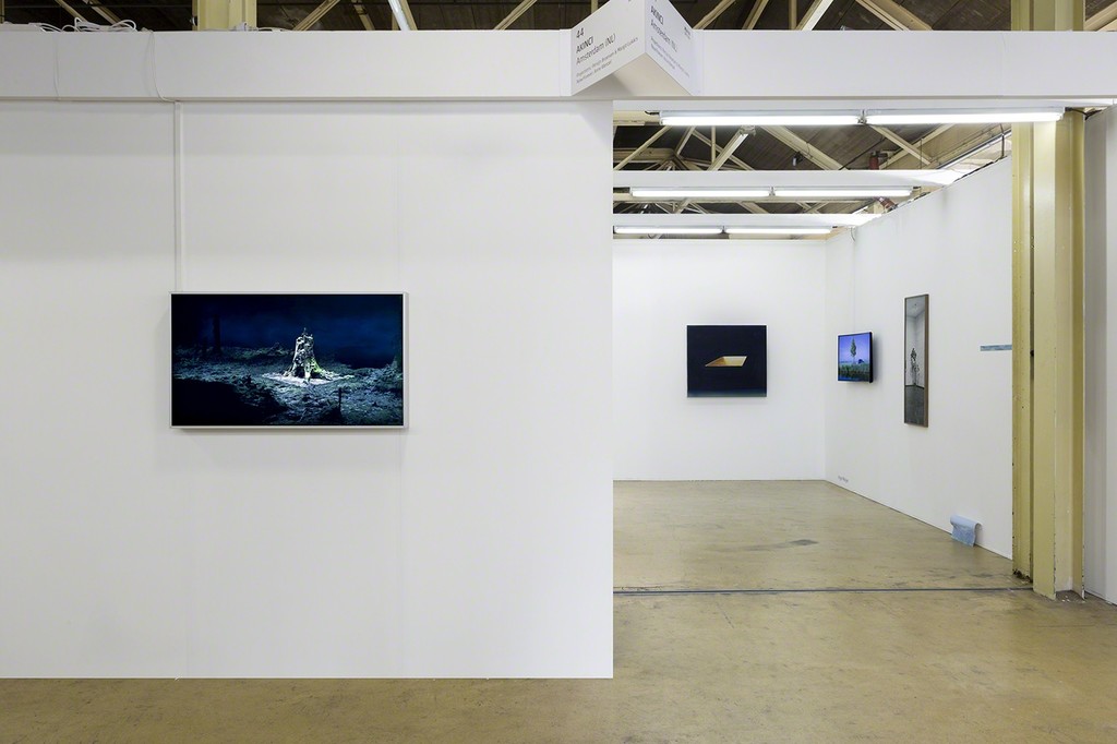 AKINCI @ Art Rotterdam 2019, side with work by Broersen & Lukács, Andrei Roiter and Stéphanie Saadé in view, photo Renato Ghiazza AKINCI @ Art Rotterdam 2019, side with work by Broersen & Lukács, Andrei Roiter and Stéphanie Saadé in view, photo Renato Ghiazza