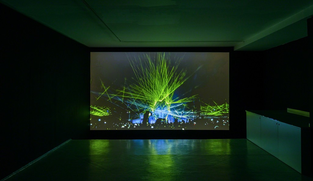 Exhibition view “Critical Mass: Pure Immanence”, 2015.
Full HD video, color, sound, loop, 14. On a proposal by It’s Our Playground. Valentin gallery Paris, France, 2016. © Gregory Copitet / Courtesy of the artist and Valentin, Paris. Exhibition view “Critical Mass: Pure Immanence”, 2015.
Full HD video, color, sound, loop, 14. On a proposal by It’s Our Playground. Valentin gallery Paris, France, 2016. © Gregory Copitet / Courtesy of the artist and Valentin, Paris.