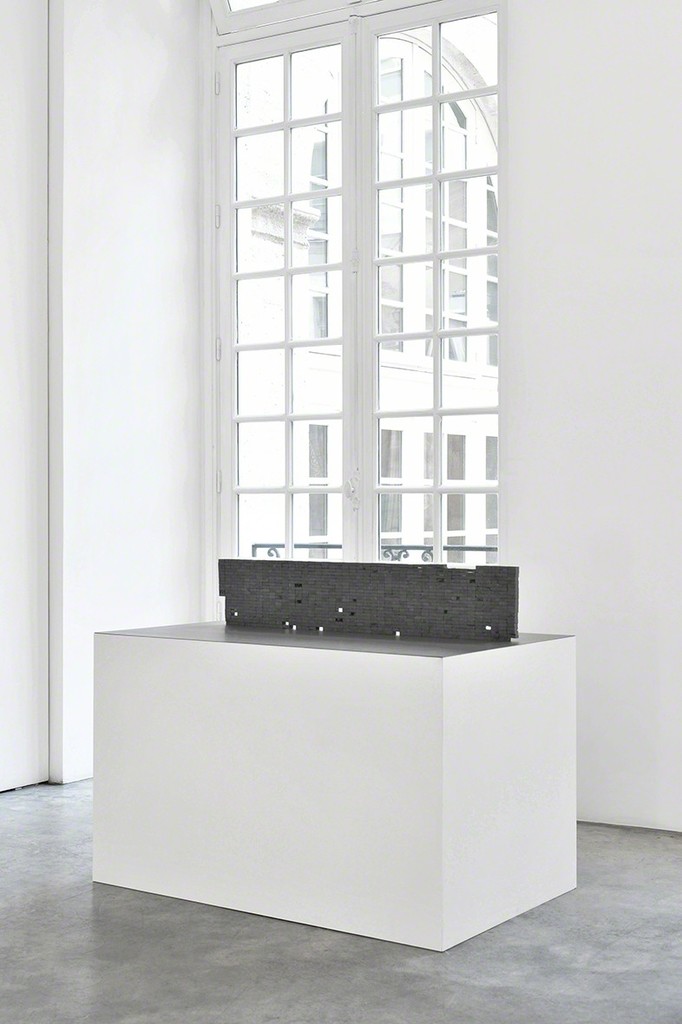 Presque rien
Installation View
Galerie Marian Goodman, Paris
June 5 – July 31, 2015 Presque rien
Installation View
Galerie Marian Goodman, Paris
June 5 – July 31, 2015