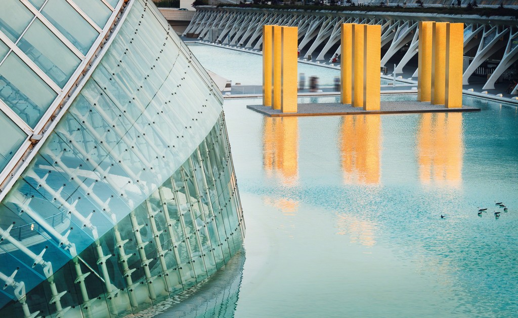 Heinz Mack: The Sky over Nine Columns | installation view at Ciudad de las Artes y las Ciencias, València, Spain | 2016 Heinz Mack: The Sky over Nine Columns | installation view at Ciudad de las Artes y las Ciencias, València, Spain | 2016