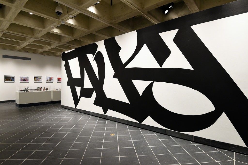 ALL BIG LETTERS. Cantor Fitzgerald Gallery 2017. Photo: Lisa Boughter ALL BIG LETTERS. Cantor Fitzgerald Gallery 2017. Photo: Lisa Boughter