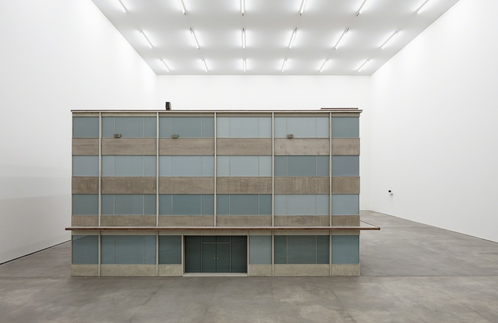 Installation view, Peter Fischli / David Weiss, 'Haus' Sprüth Magers Berlin, April 27 - July 27, 2019; Photography: Timo Ohler Installation view, Peter Fischli / David Weiss, 'Haus' Sprüth Magers Berlin, April 27 - July 27, 2019; Photography: Timo Ohler