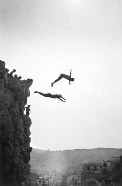 Ferdinando Scianna, ‘ITALY. Sicily. Sant'Elia: Divers.’, 1982, Magnum Photos