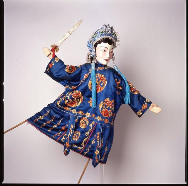 ‘Character from "The Legend of the White Snake:" Blue Snake ’, mid-20th century, Musée national des arts asiatiques - Guimet