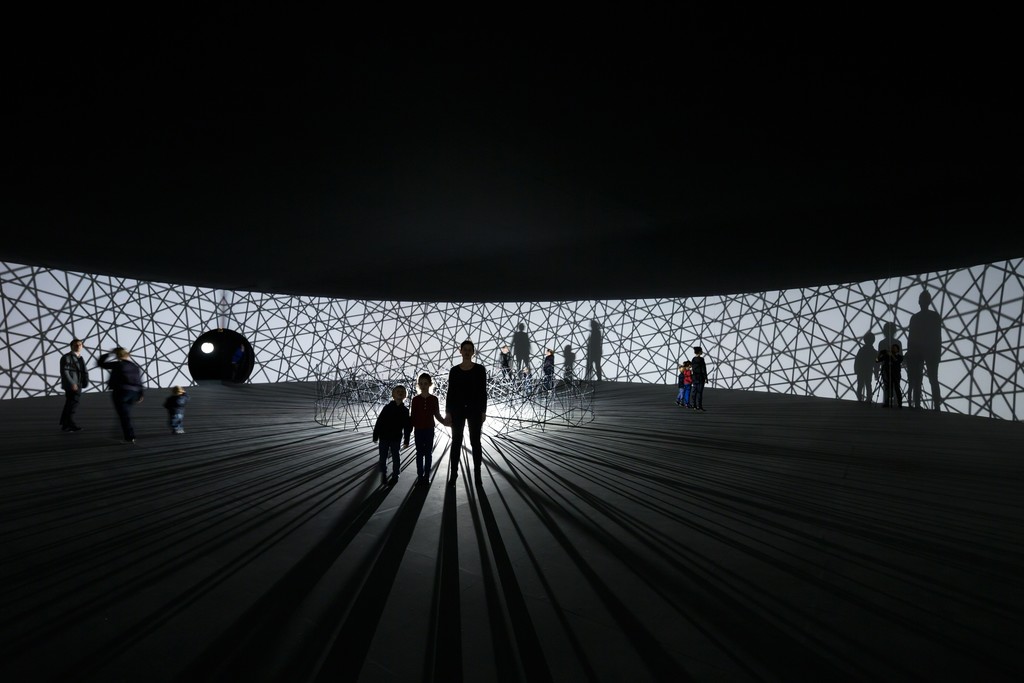 Olafur Eliasson, Map For Unthought Thoughts (2014) at Fondation Louis Vuitton, Paris Olafur Eliasson, Map For Unthought Thoughts (2014) at Fondation Louis Vuitton, Paris