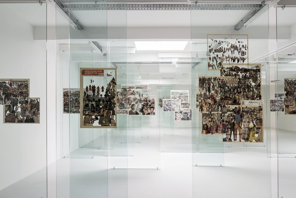Zhanna Kadyrova
installation view Crowd. Year, 2012
newspaper, tempered glass
Production and exhibition PinchukArtCenter Kiew, Ukraine
Courtesy the artist and GALLERIA CONTINUA, San Gimignano / Beijing / Les Moulins / Habana
photo: Christian Vorhofer Zhanna Kadyrova
installation view Crowd. Year, 2012
newspaper, tempered glass
Production and exhibition PinchukArtCenter Kiew, Ukraine
Courtesy the artist and GALLERIA CONTINUA, San Gimignano / Beijing / Les Moulins / Habana
photo: Christian Vorhofer