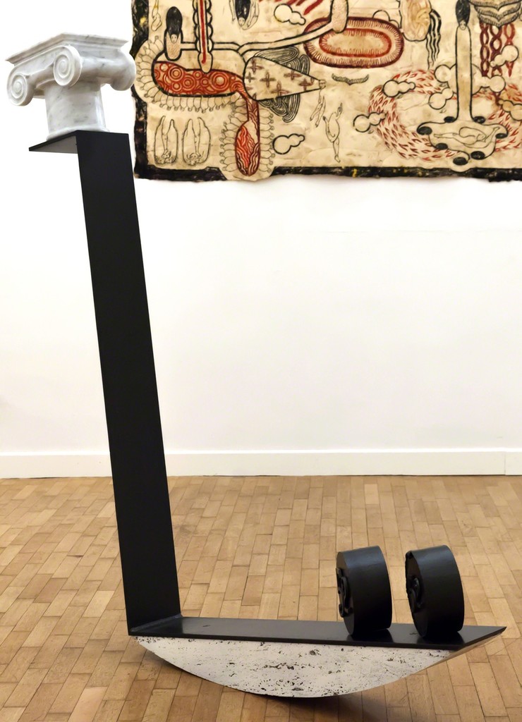 Emmanuele De Ruvo, "Anachronism", 2016, iron, steel, carrara marble, statuario marble, travertine, 150x120x20cm e Simone Pellegrini "Senza Titolo", 2016, mixed media on paper 85x175cm — presso Montoro12 Contemporary Art. Emmanuele De Ruvo, "Anachronism", 2016, iron, steel, carrara marble, statuario marble, travertine, 150x120x20cm e Simone Pellegrini "Senza Titolo", 2016, mixed media on paper 85x175cm — presso Montoro12 Contemporary Art.