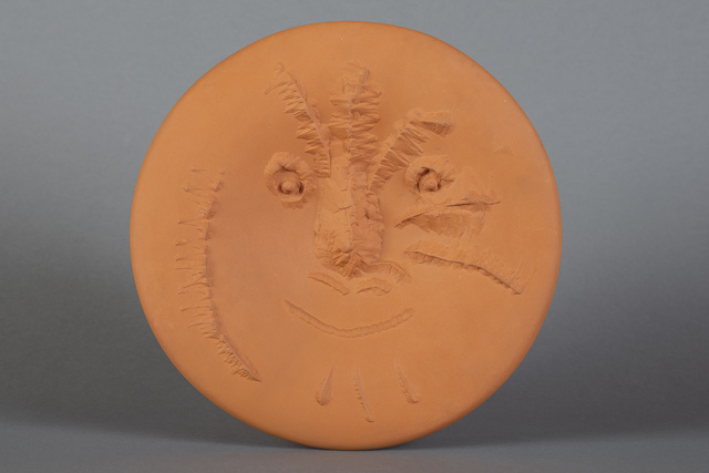 Pablo Picasso, ‘Visage En Gros Relief Plate ’, 1963, Modern Artifact