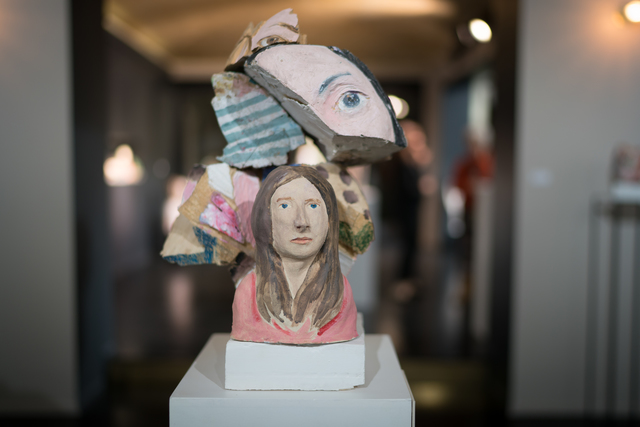 Iván Cantos-Figuerola, ‘Anna en el Studio’, 2017, Sculpture, Painted ceramic and wood, Galerie Ariane C-Y