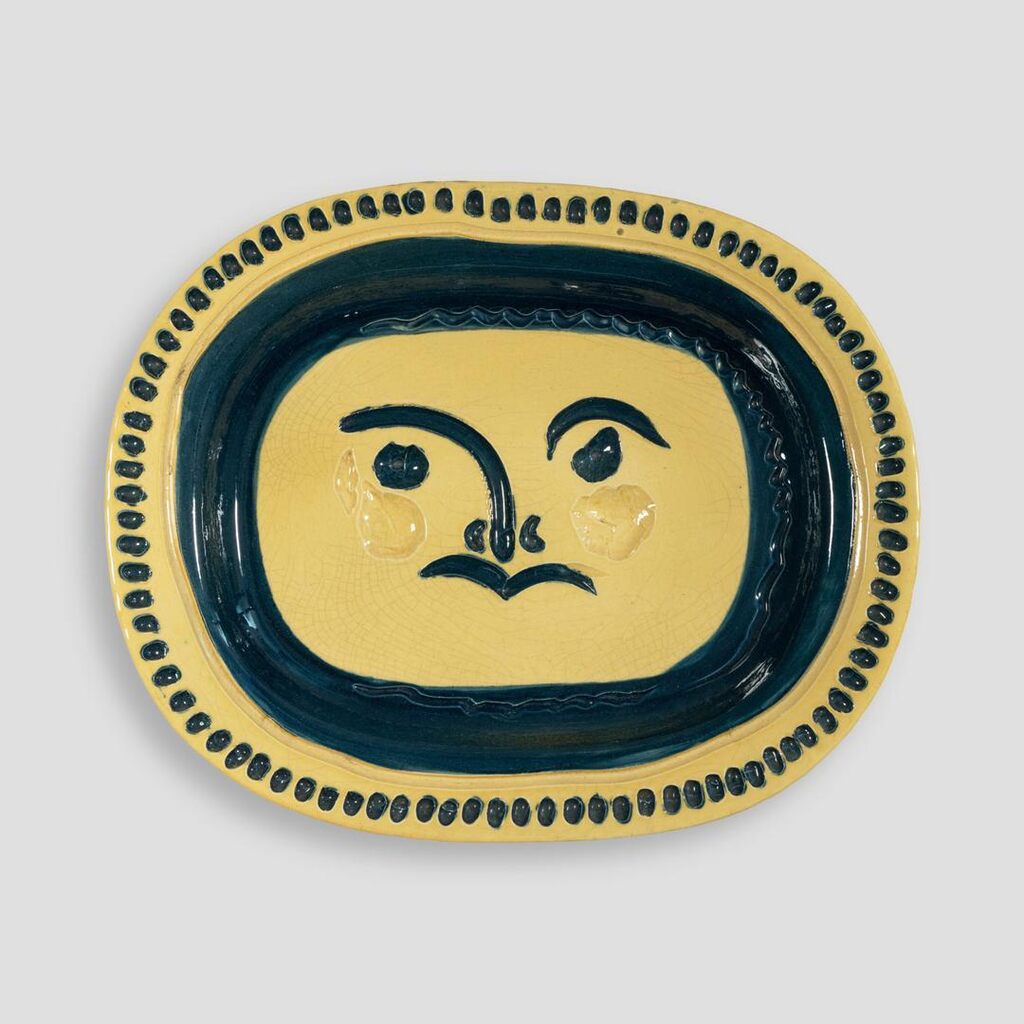 Pablo Picasso - Visage gravé, fond grège