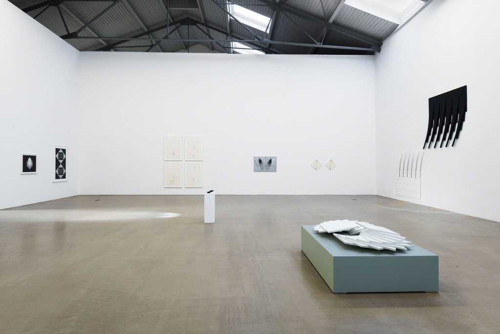Exhibition view, 2018, Galerie EIGEN + ART Leipzig, Photo: Uwe Walter, Berlin Exhibition view, 2018, Galerie EIGEN + ART Leipzig, Photo: Uwe Walter, Berlin