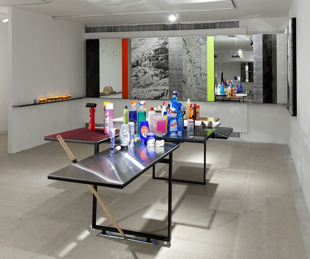 Michal Helfman, CHANGE, 2013, CCA. Photo by Elad Sarig. Michal Helfman, CHANGE, 2013, CCA. Photo by Elad Sarig.