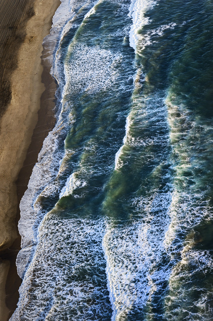 David Drebin, ‘Tsunami of Dreams’, 2016, Photography, Épreuve couleur / Colour Print, Galerie de Bellefeuille