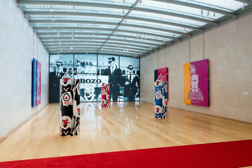 Installation view, Kathryn Andrews: Run for President, Nasher Sculpture Center, September 10, 2016 - January 08, 2017. Photo: Kevin Todora. Installation view, Kathryn Andrews: Run for President, Nasher Sculpture Center, September 10, 2016 - January 08, 2017. Photo: Kevin Todora.