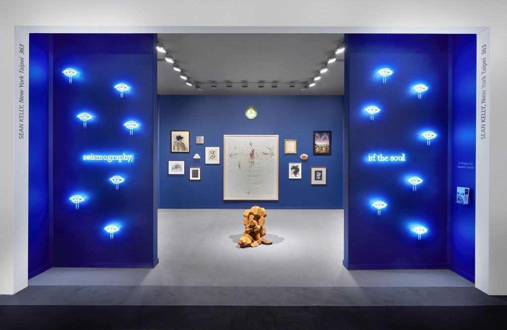 Sean Kelly at TEFAF New York Spring 2019, Stand 383
Seismography of the Soul : A project by Laurent Grasso
May 3 - 7, 2019
Photography: Sebastiano Pellion di Persano
Courtesy: Sean Kelly, New York Sean Kelly at TEFAF New York Spring 2019, Stand 383
Seismography of the Soul : A project by Laurent Grasso
May 3 - 7, 2019
Photography: Sebastiano Pellion di Persano
Courtesy: Sean Kelly, New York