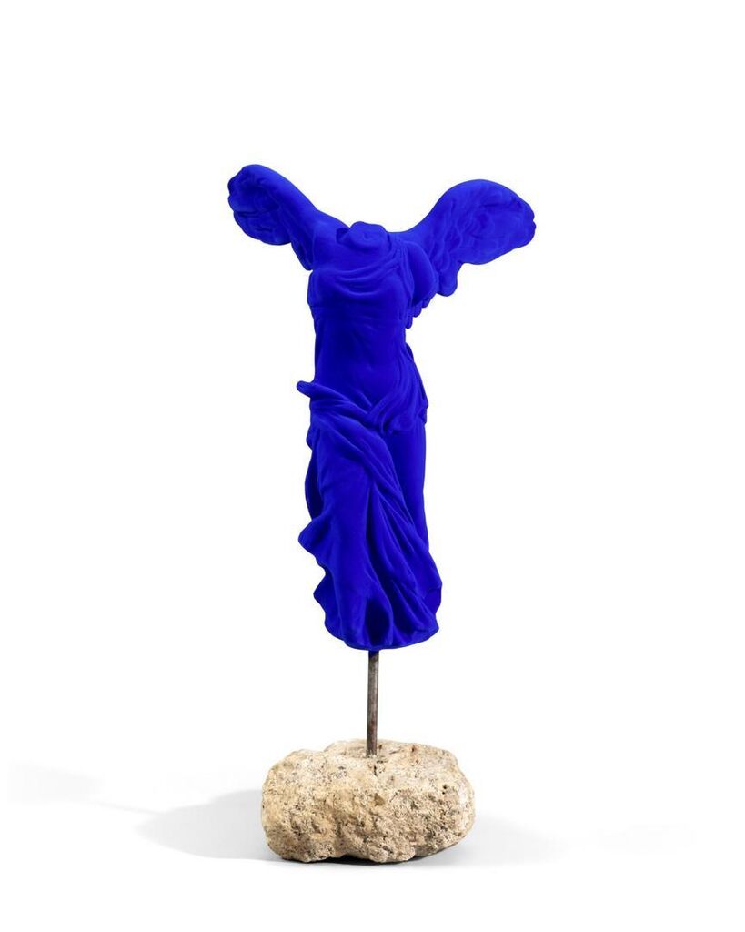 Yves Klein - Victoire de Samothrace