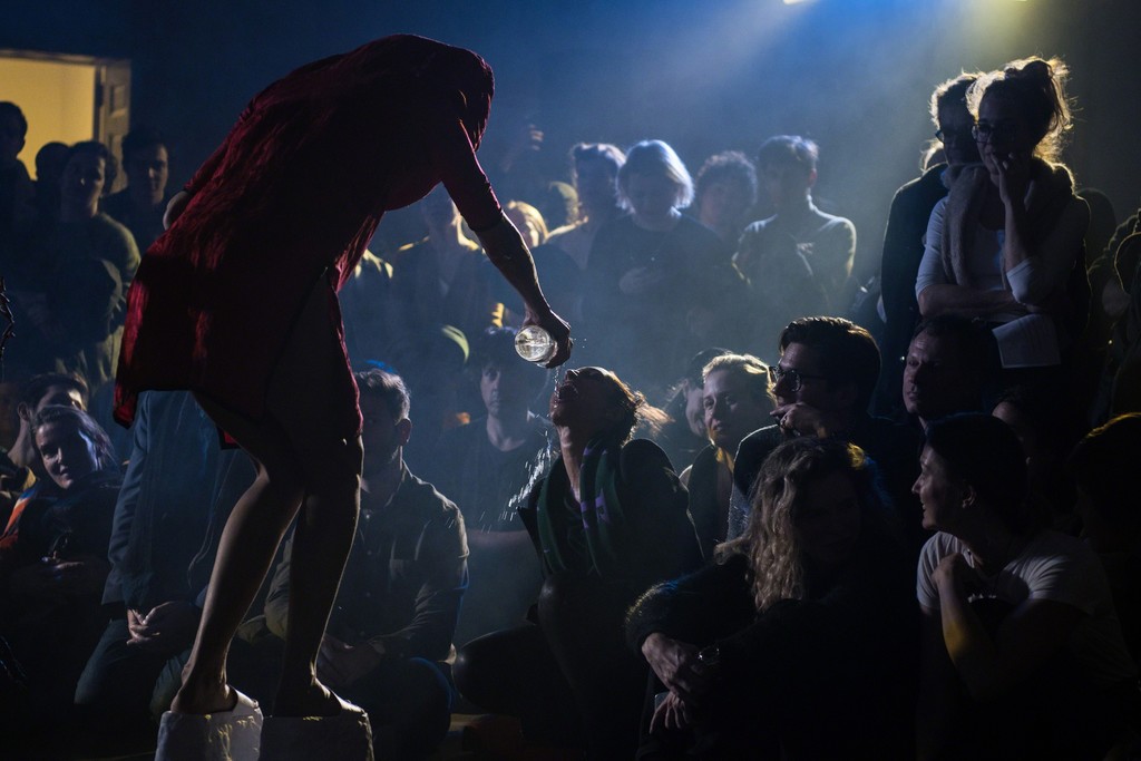 Ernestyna Orlowska, "God Is A Girl, Extended Version: Night Time Is the Right Time," 2018, "New Swiss Performance Now," Kunsthalle Basel, 2018. Photo: Dominik Asche / Kunsthalle Basel Ernestyna Orlowska, "God Is A Girl, Extended Version: Night Time Is the Right Time," 2018, "New Swiss Performance Now," Kunsthalle Basel, 2018. Photo: Dominik Asche / Kunsthalle Basel