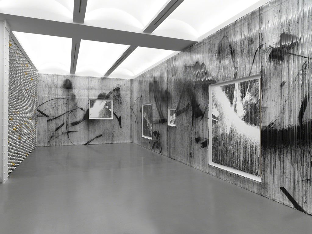 Installation view of Gregor Hildebrant: In meiner Wohnung
gibt es viele Zimmer
Photo by Dario Lasagni. Courtesy of the artist and Perrotin. Installation view of Gregor Hildebrant: In meiner Wohnung
gibt es viele Zimmer
Photo by Dario Lasagni. Courtesy of the artist and Perrotin.