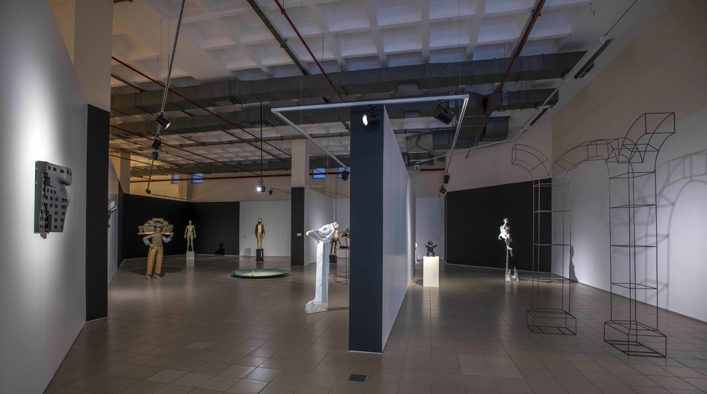 Front, Left to Right: Rahmi Aksungur, FA II, 2014; Çayan Yılmaz, Dream, 2013; Tanzer Arığ, The Back is Actually the Front II, 2011
Front, Left to Right: Rahmi Aksungur, FA II, 2014; Çayan Yılmaz, Dream, 2013; Tanzer Arığ, The Back is Actually the Front II, 2011