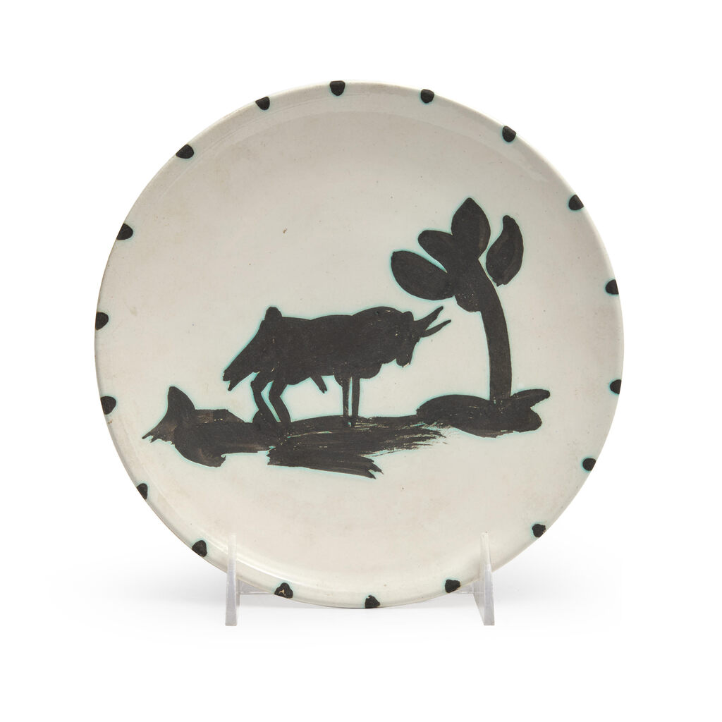 Pablo Picasso - Pablo Picasso (1881-1973) "Taureau Sous L'Arbre" Madoura Ceramic Plate