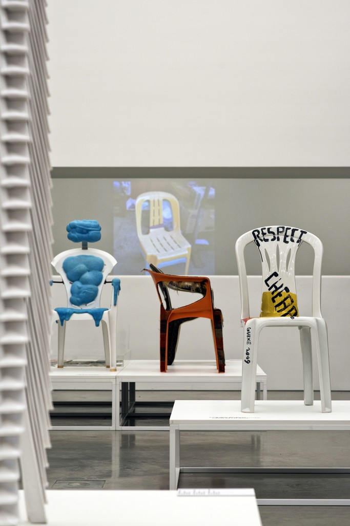 © Vitra Design Museum »Monobloc – A Chair for the World«, 2017, Photo: Roland Schmid © Vitra Design Museum »Monobloc – A Chair for the World«, 2017, Photo: Roland Schmid