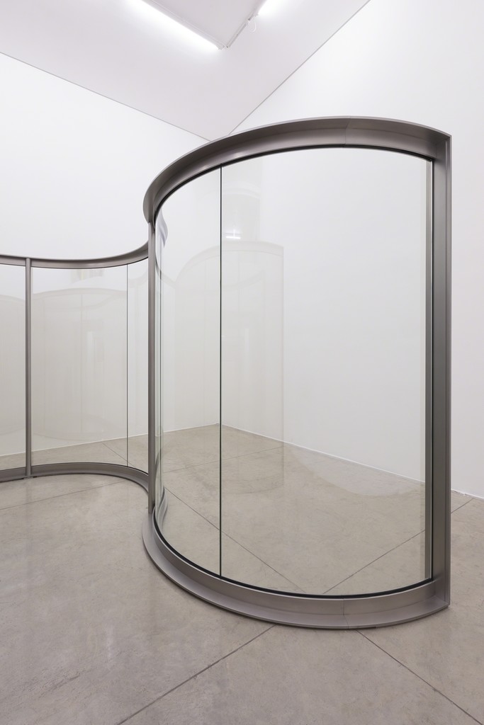 exhibition view, galeria nara roesler | são paulo, 2017 - photo Everton Ballardin © courtesy of the artist and Galeria Nara Roesler exhibition view, galeria nara roesler | são paulo, 2017 - photo Everton Ballardin © courtesy of the artist and Galeria Nara Roesler