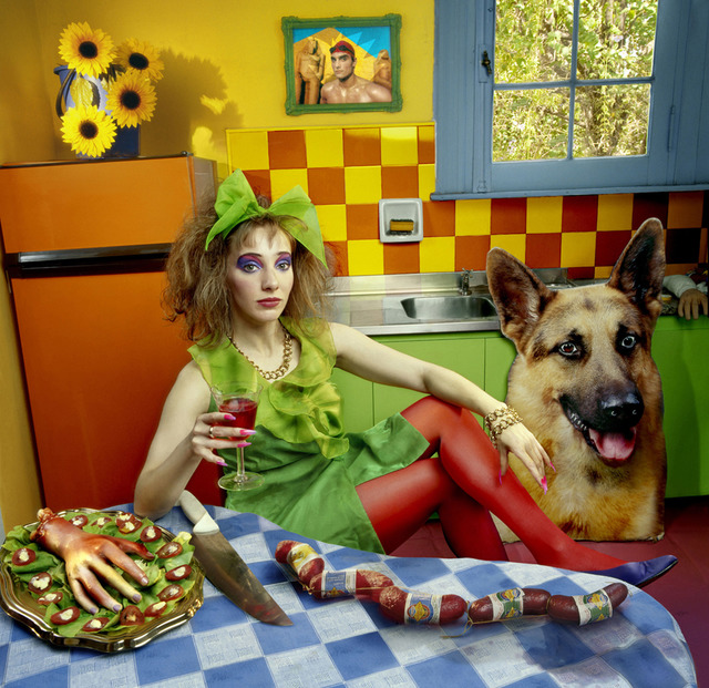 Marcos López, ‘Tomando vino en la cocina. Buenos Aires’, 2001, Photography, Inkjet print, Galeria El Museo