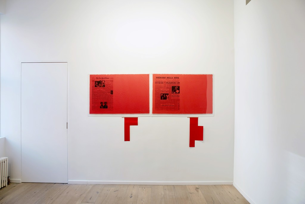 Antonio Dias: Ta Tze Bao -- exhibition view, Galeria Nara Roeslet | New York, 2019 -- photo © Pierce Harrison -- courtesy of the artist and Galeria Nara Roesler Antonio Dias: Ta Tze Bao -- exhibition view, Galeria Nara Roeslet | New York, 2019 -- photo © Pierce Harrison -- courtesy of the artist and Galeria Nara Roesler