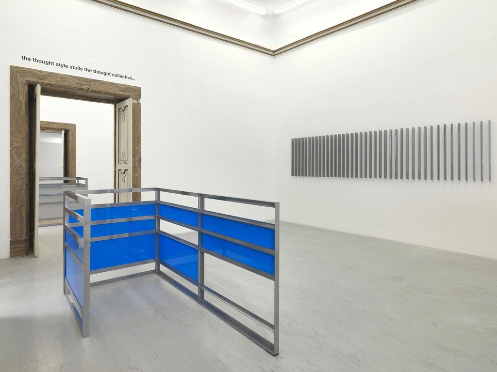 Liam Gillick - four developments and a thought collective - partial view of the exhibition - September 2015 - Galleria Alfonso Artiaco, Napoli Liam Gillick - four developments and a thought collective - partial view of the exhibition - September 2015 - Galleria Alfonso Artiaco, Napoli