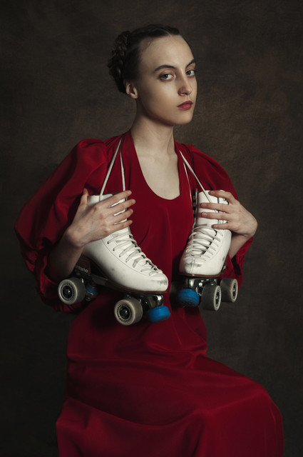 Romina Ressia, ‘Woman with rollers’, 2015, Laurent Marthaler Contemporary