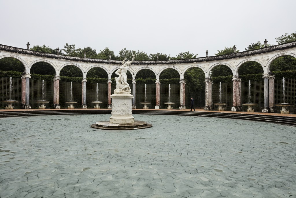 Installation view of "Olafur Eliasson" at Château de Versailles, Versailles (2016) Photo: Anders Sune Berg
Courtesy of the artist; neugerriemschneider, Berlin; Tanya Bonakdar Gallery, New York © 2016 Olafur Eliasson Installation view of "Olafur Eliasson" at Château de Versailles, Versailles (2016) Photo: Anders Sune Berg
Courtesy of the artist; neugerriemschneider, Berlin; Tanya Bonakdar Gallery, New York © 2016 Olafur Eliasson
