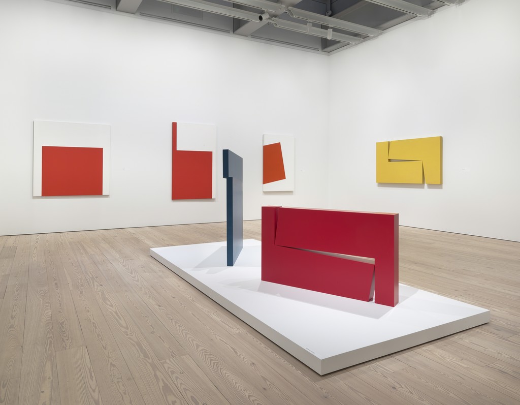 Installation view of Carmen Herrera: Lines of Sight (Whitney Museum of American Art, New York, September 16, 2016—January 2, 2017). Photography by Ronald Amstutz Installation view of Carmen Herrera: Lines of Sight (Whitney Museum of American Art, New York, September 16, 2016—January 2, 2017). Photography by Ronald Amstutz