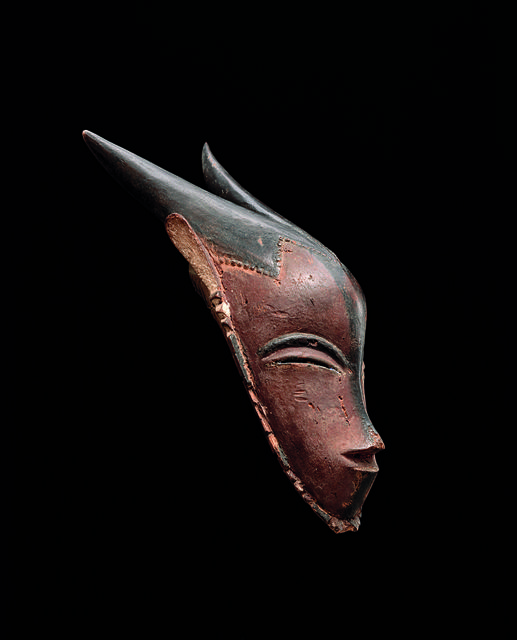 ‘Masque gu avec cornes (Gu Mask with horns)’, 19th century, Musée du quai Branly