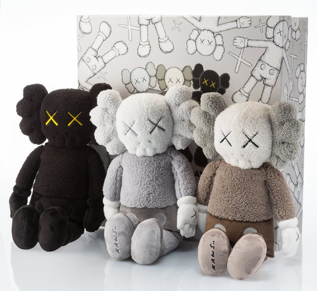 KAWS, ‘Holiday Hong Kong Plush, set of three’, 2019, Other, Polyester plush, Heritage Auctions
